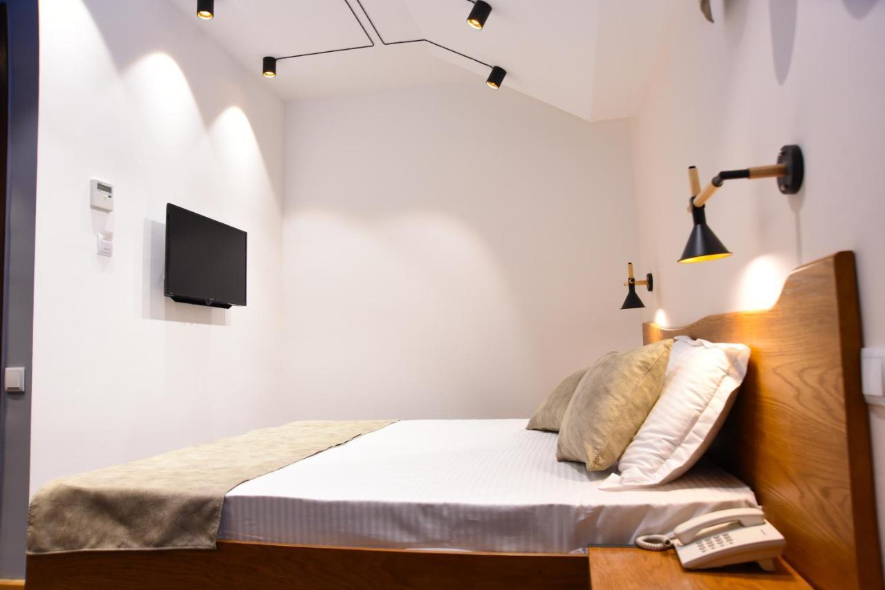 R&R Hotel Jerevan Eksteriør bilde